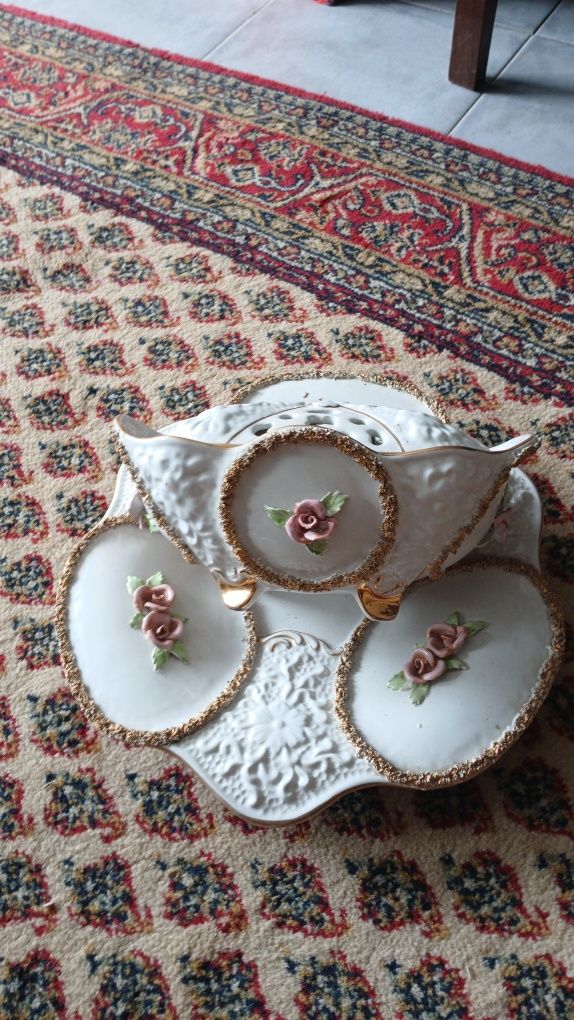 Terrina e prato de porcelana