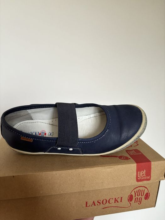 Buty galowe Lasocki roz 35