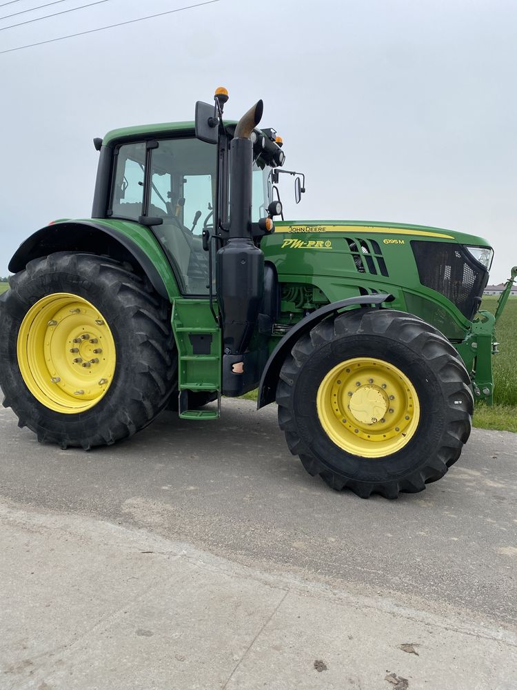 John deere 6195m