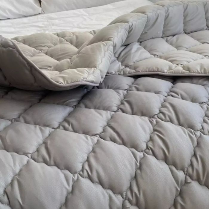 Ковдра холофайбер.вовна.бамбуковп.штучний замінник лебединого пуху.Ода