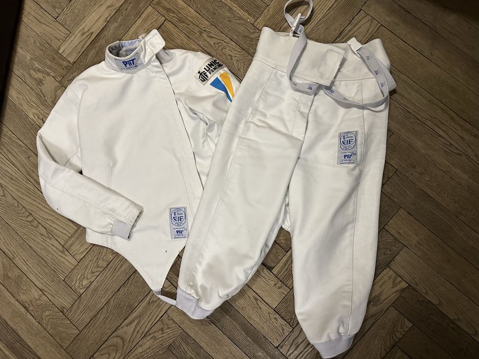 Фехтувальний костюм 800N FIE "BALATON" PBT