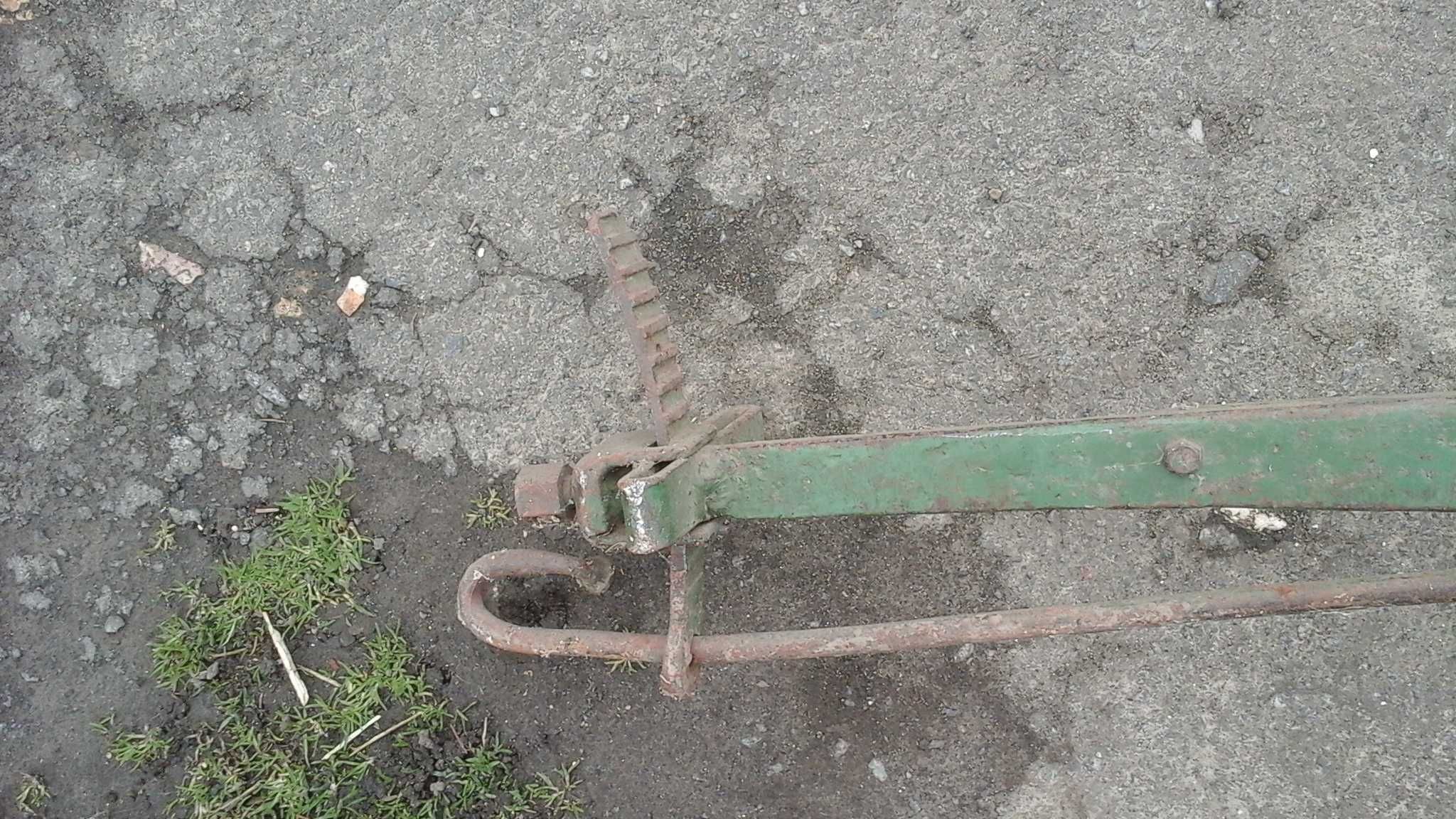 плуг.плужок.плус леміш плита