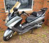 Maxi skuter SYM GTS 250 rok 2005 sprawny świeże opony i olej GIVI Maxi