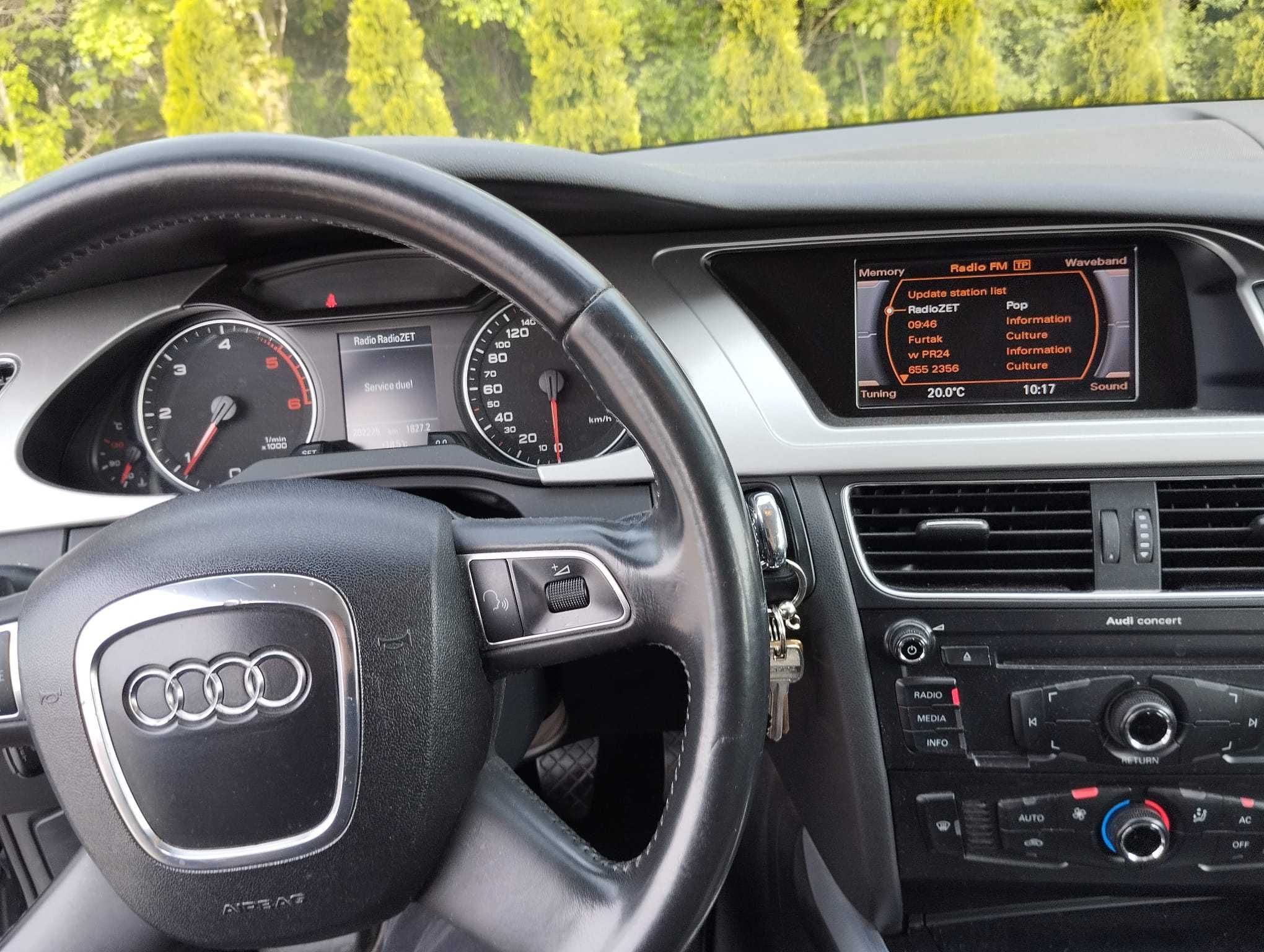 Audi A4 B8 2,0 TDI bogato wyposażony NISKI PRZEBIEG prywatnie