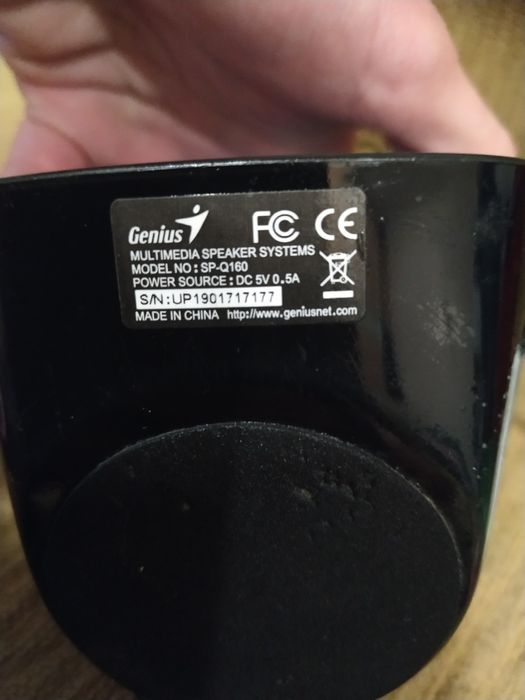 Продам колонки Genius