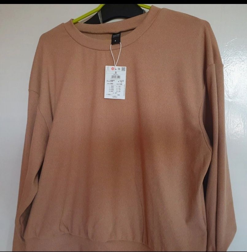 Dres damski hause brand