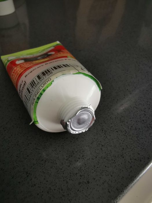 Vendo balsamo hidratante para patas cão.