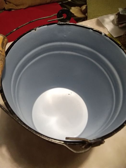 Ведро эмалированое