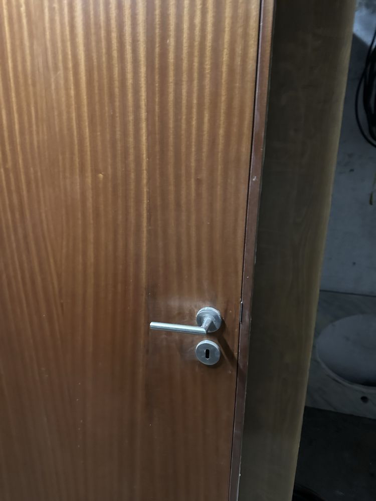 Porta mogno com aro