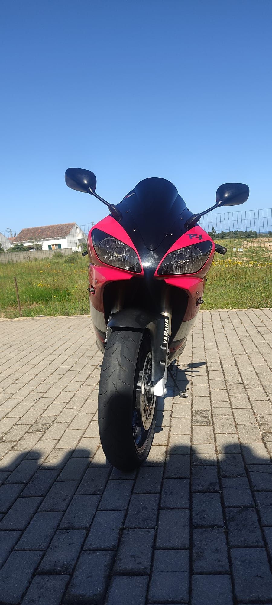 Yamaha  YZF R1 2002