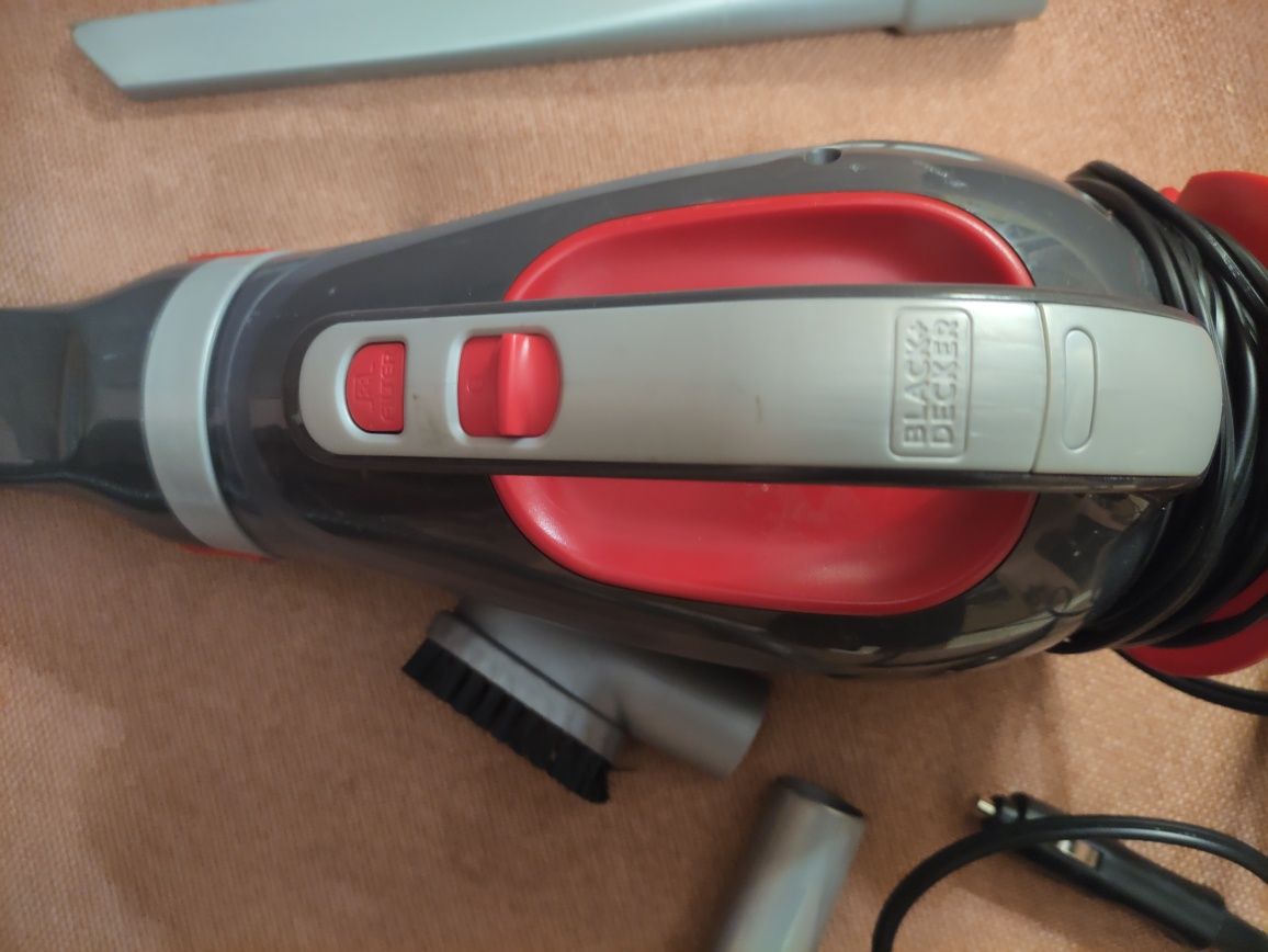 продам пылесос автомобильный BLACK DECKER дешево!