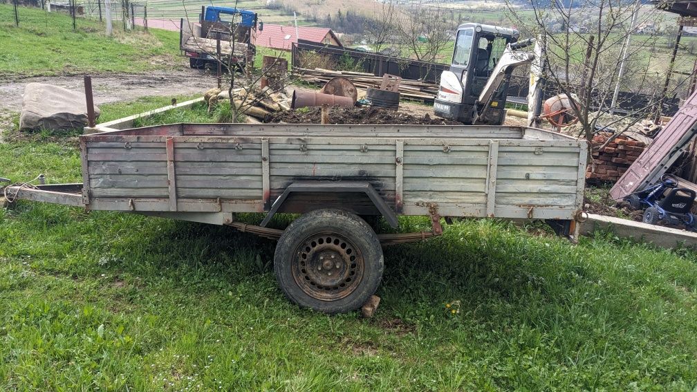 Прицеп легковий причіп