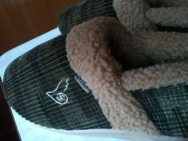 Продам теплые  удобные тапочки на натуральном меху