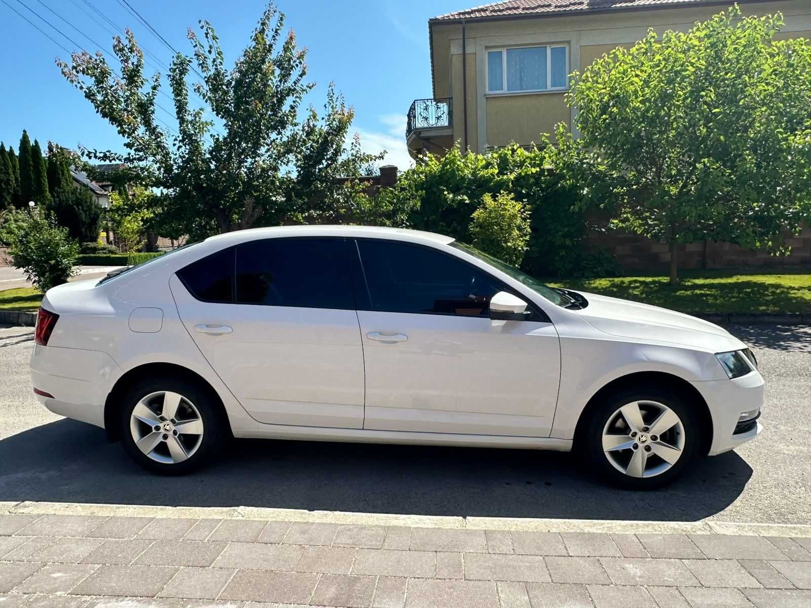 Продам Skoda Octavia 2019