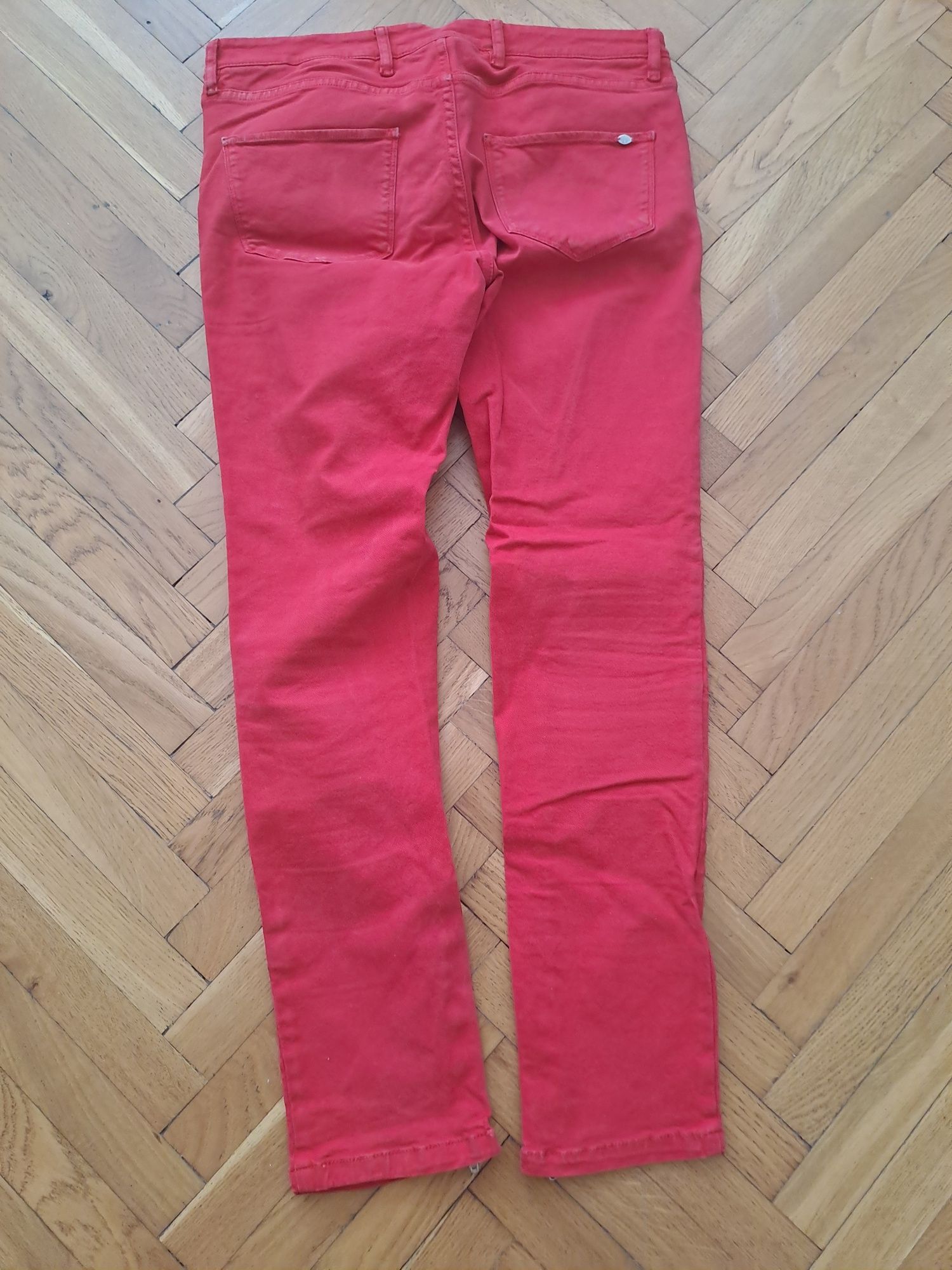 Massimo Dutti czerwone jeansowe spodnie 36/38