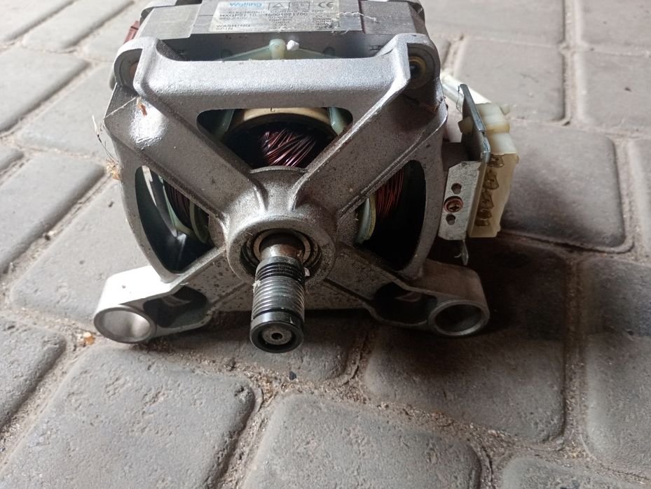 Продам двигун для пральної машини