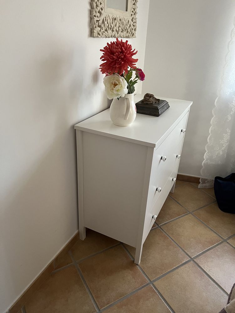 Cómoda para quarto ou entrada