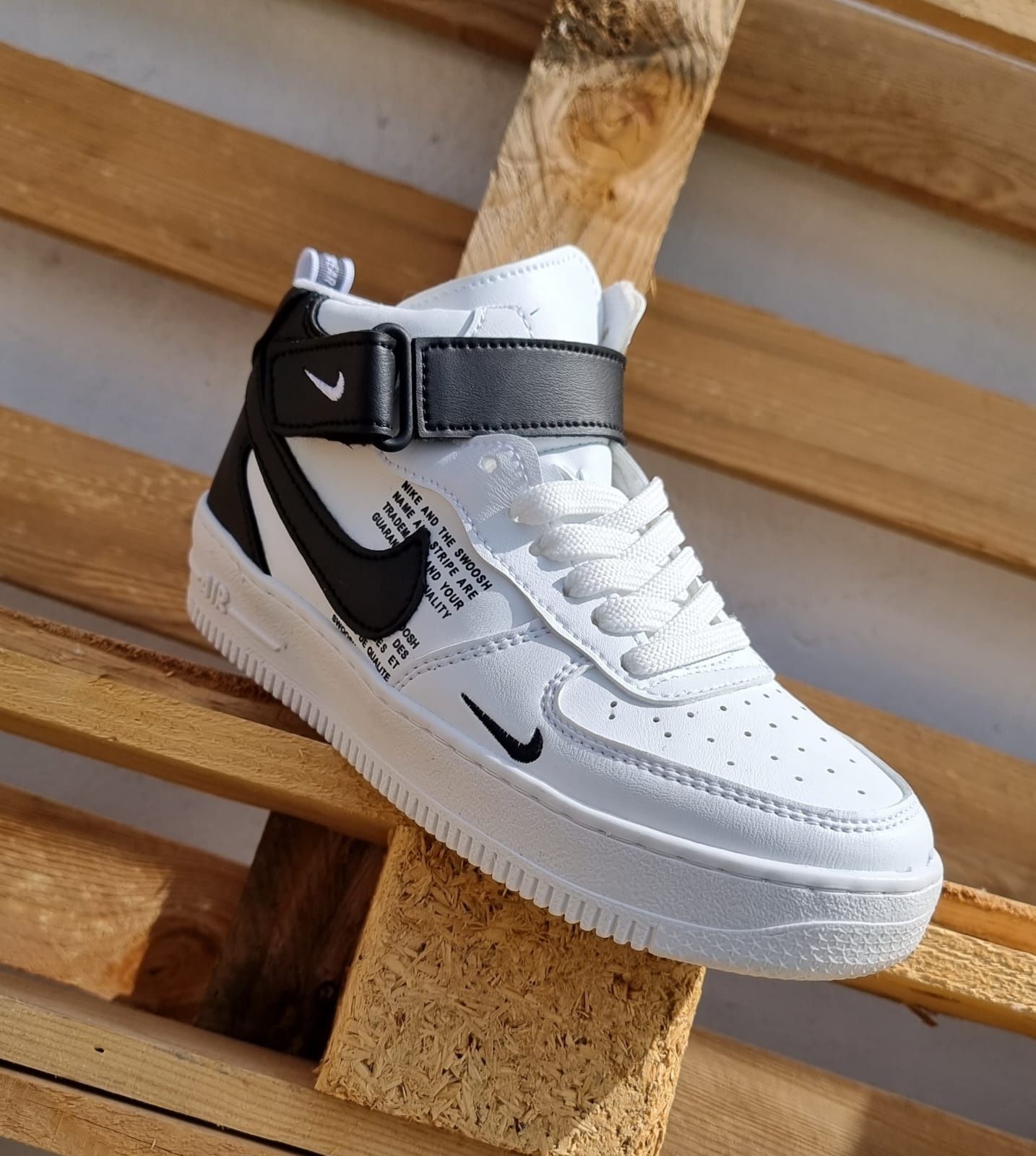 Sapatilhas Nike Air Force branca e preta c/caixa
