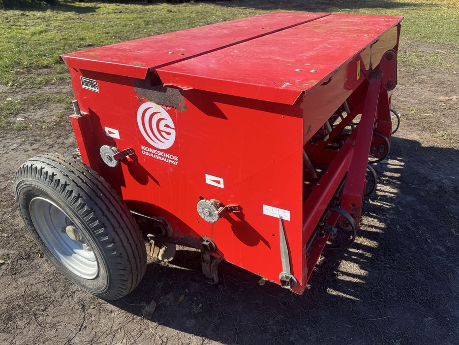 Сівалка зернова навісна 2м дискова  з міндобривом SIMULTA JUNKKARI 200