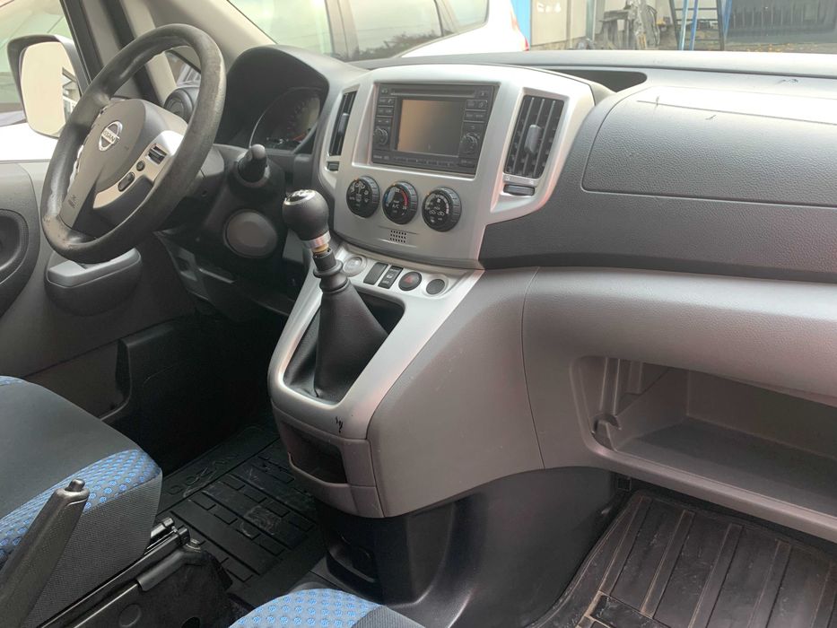 мини автобус Nissan NV200-2015р