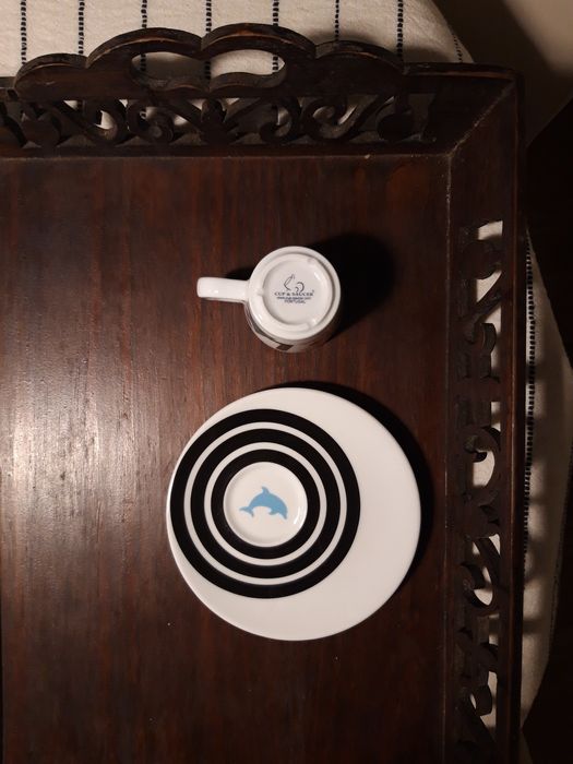 Chávena de café e pires - modelo de David Delfin da Cup & Saucer