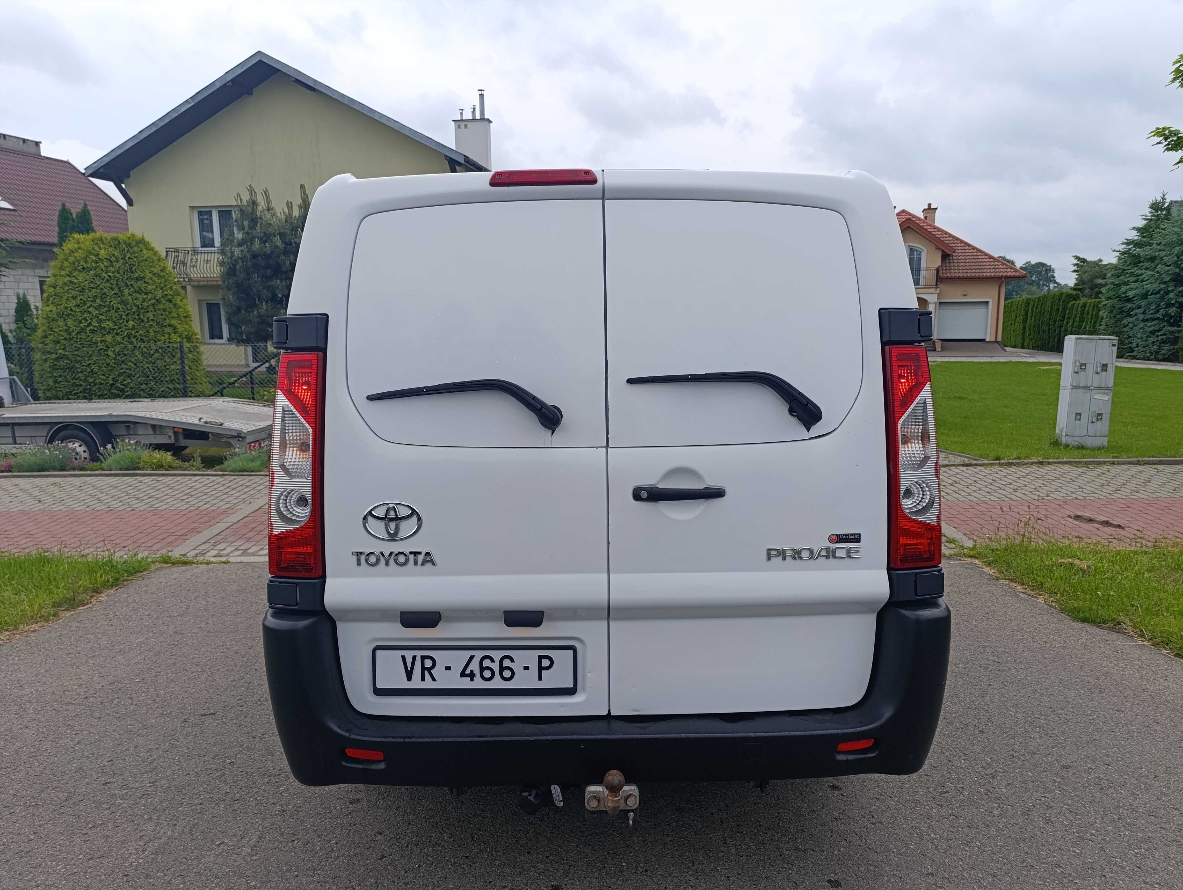 Toyota ProAce L2H1 data pierwszej rejestracji 02.10.2015rok