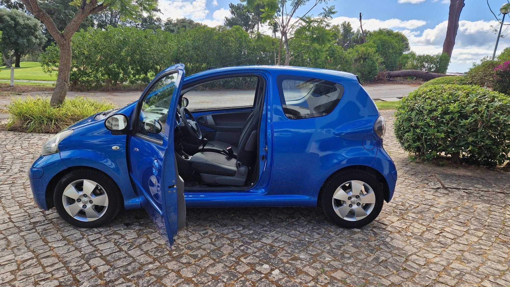 Toyota Aygo 1.0 gasolina 68CV