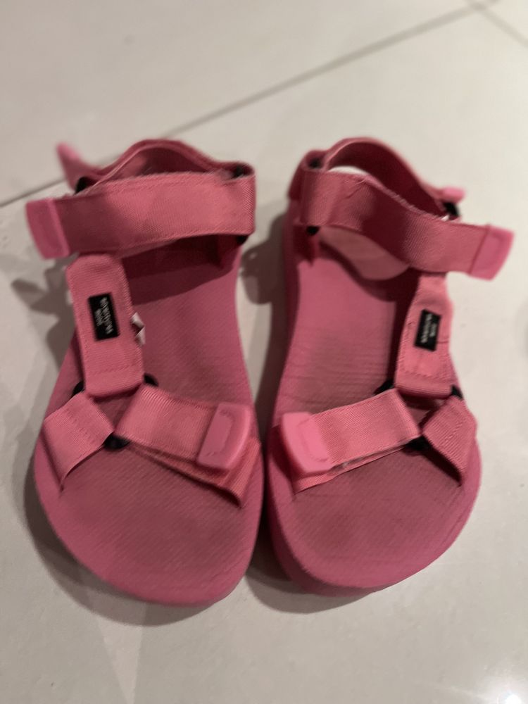 ZARA sandalki różowe rozmiar 34 stopa 20-21 cm wkladka 22 cm