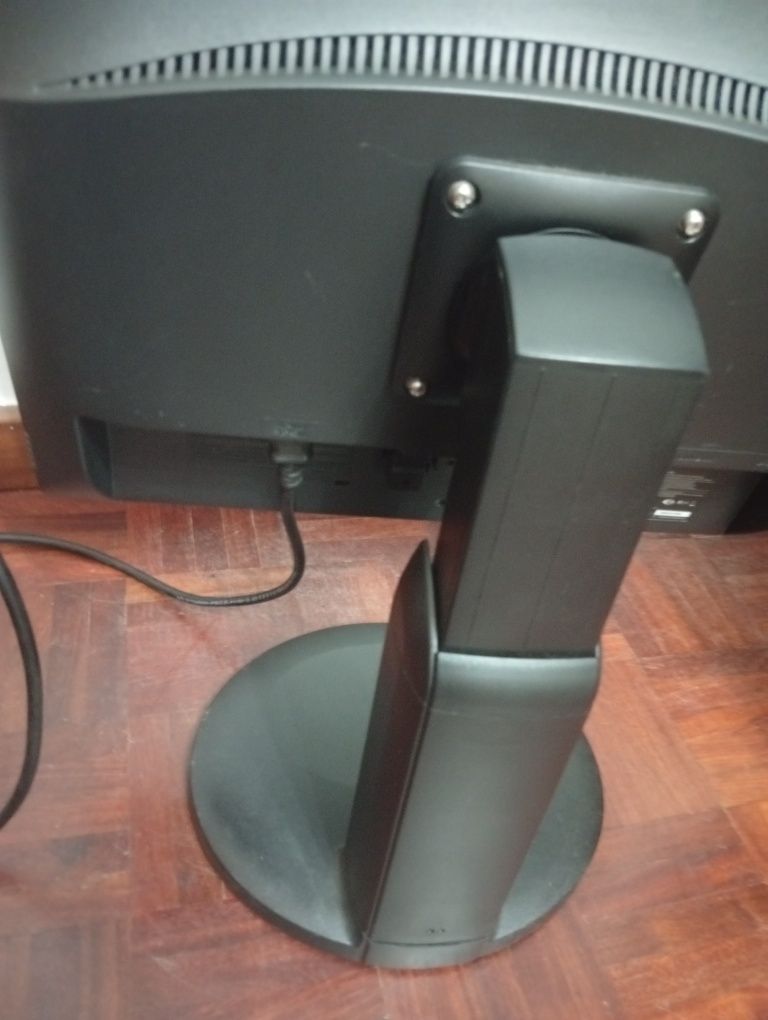 Monitor Ecrã 19" LG