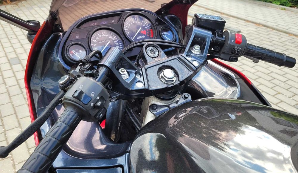 Kawasaki ZX600E 1 właściciel , zamienię na inny motor auto busa quada