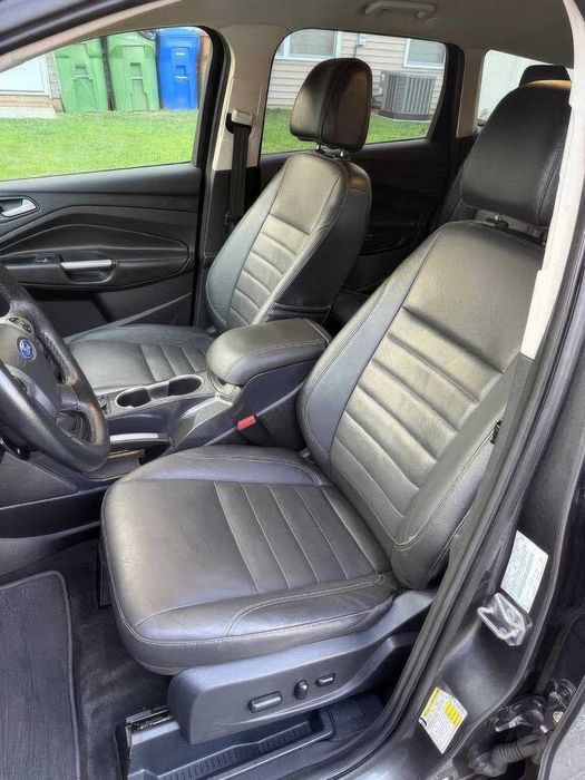 Ford Escape Titanium      2015