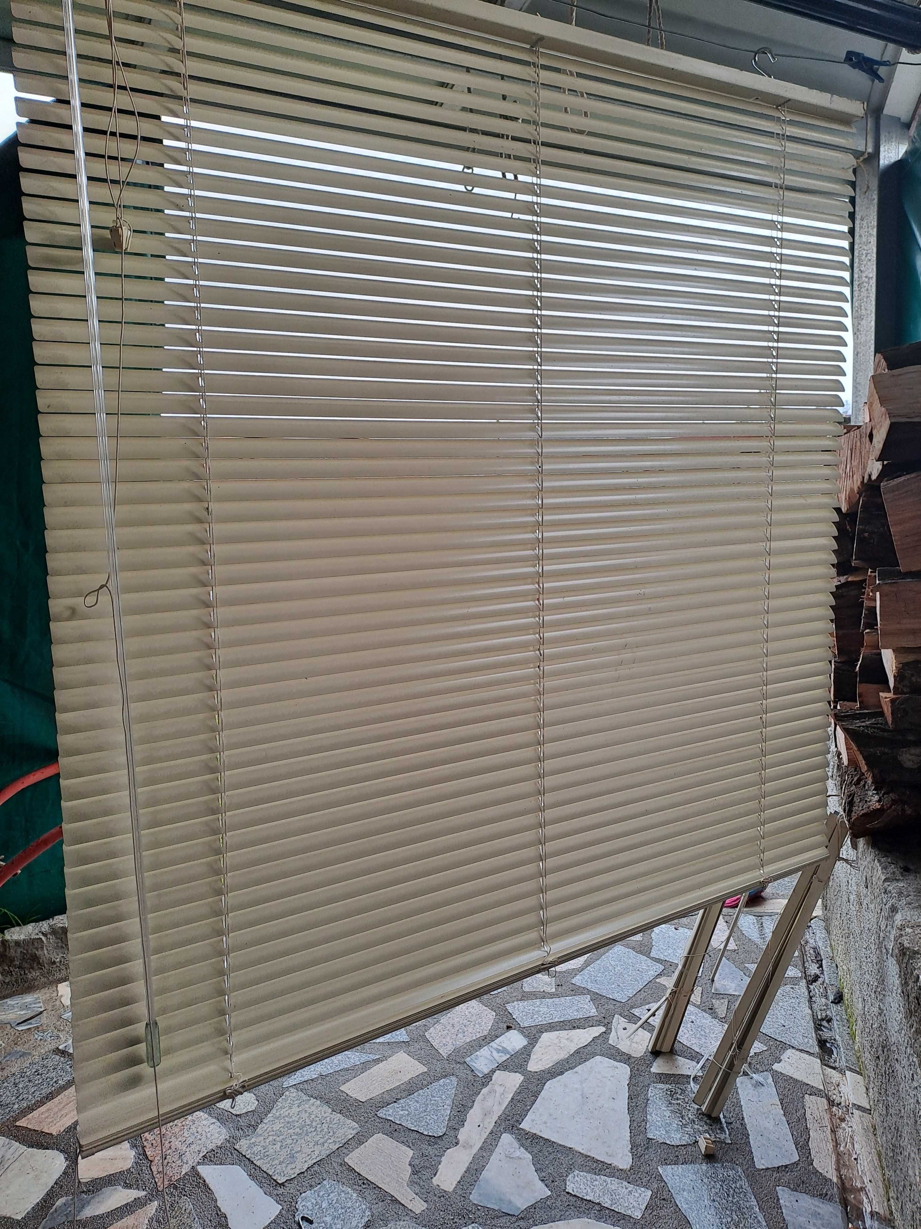 Estores (Venezianas) laminados