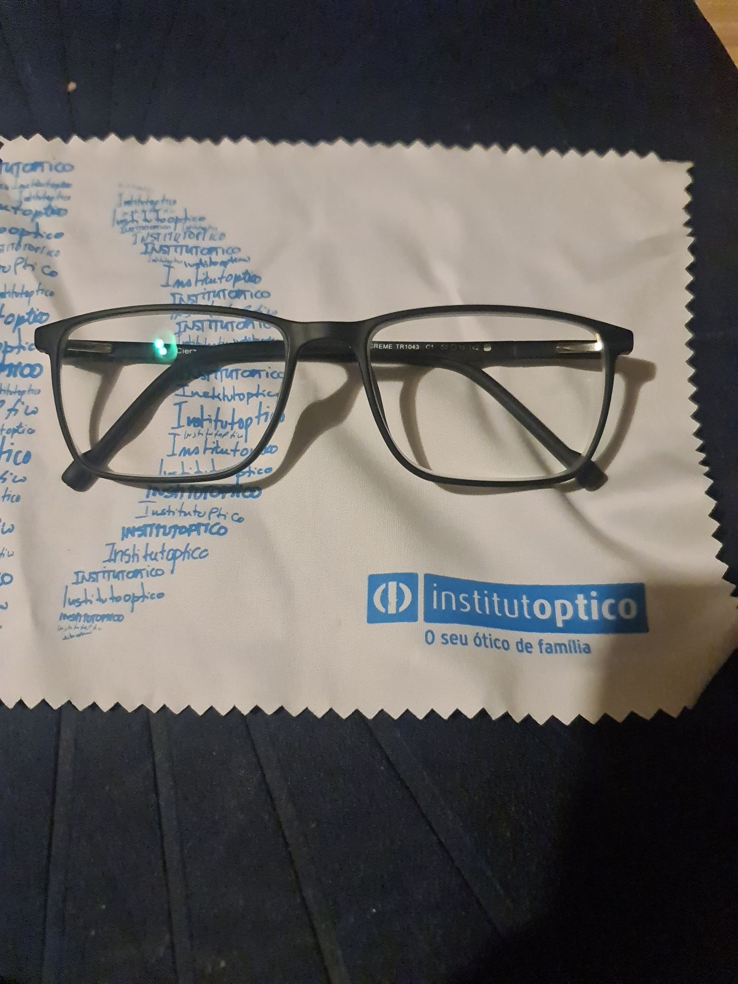 Vendo óculos de ver