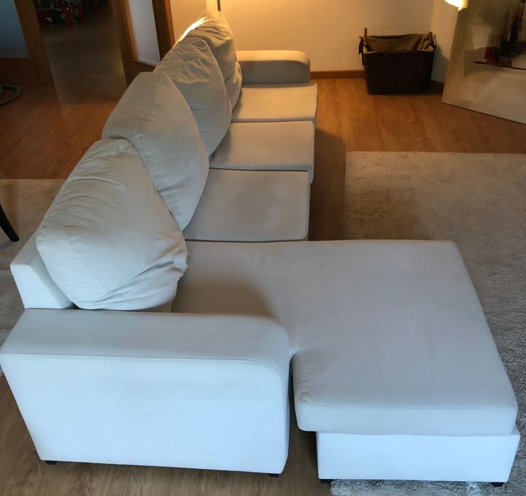 Sofá com chaise long branco