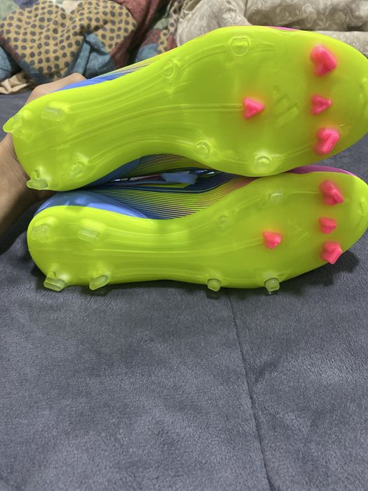 Chuteira F 50 tamanho 39