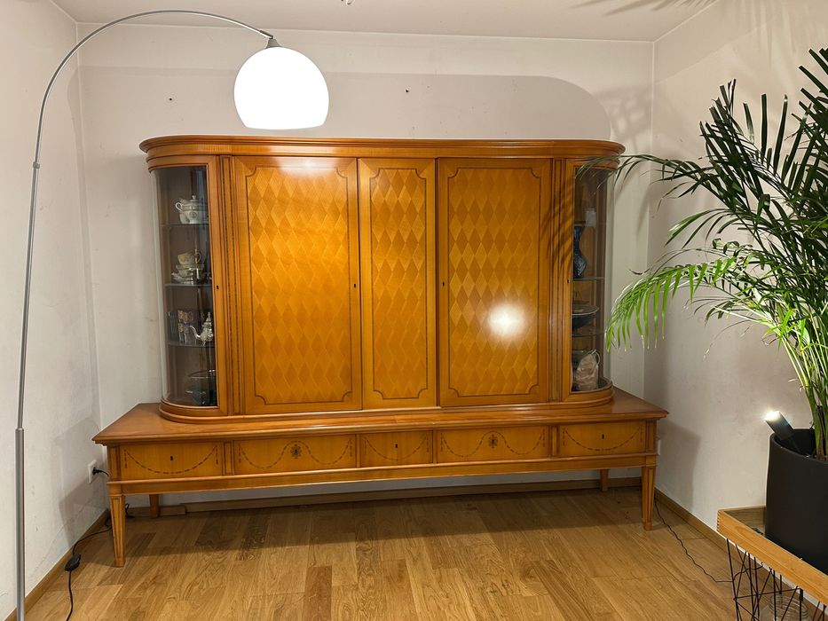 Do sprzedaży piękny kredens/witryna