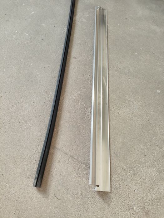 Próg aluminiowy do drzwi 90 cm
