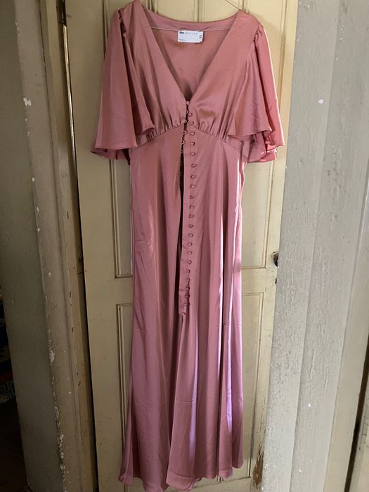 Vestido de cerimónia em cetim rosa