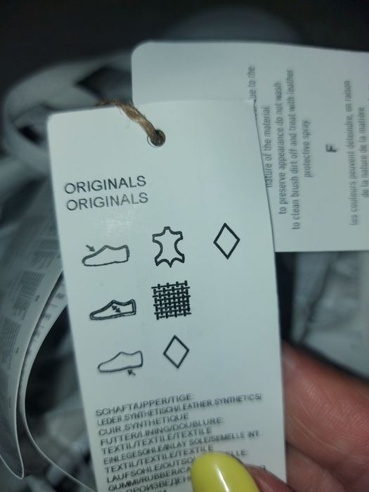 Nowe, ze skóry adidasy r. 39,5