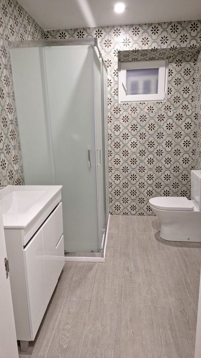 Mão de obra em remodelação, e inúmeros serviços em construção civil