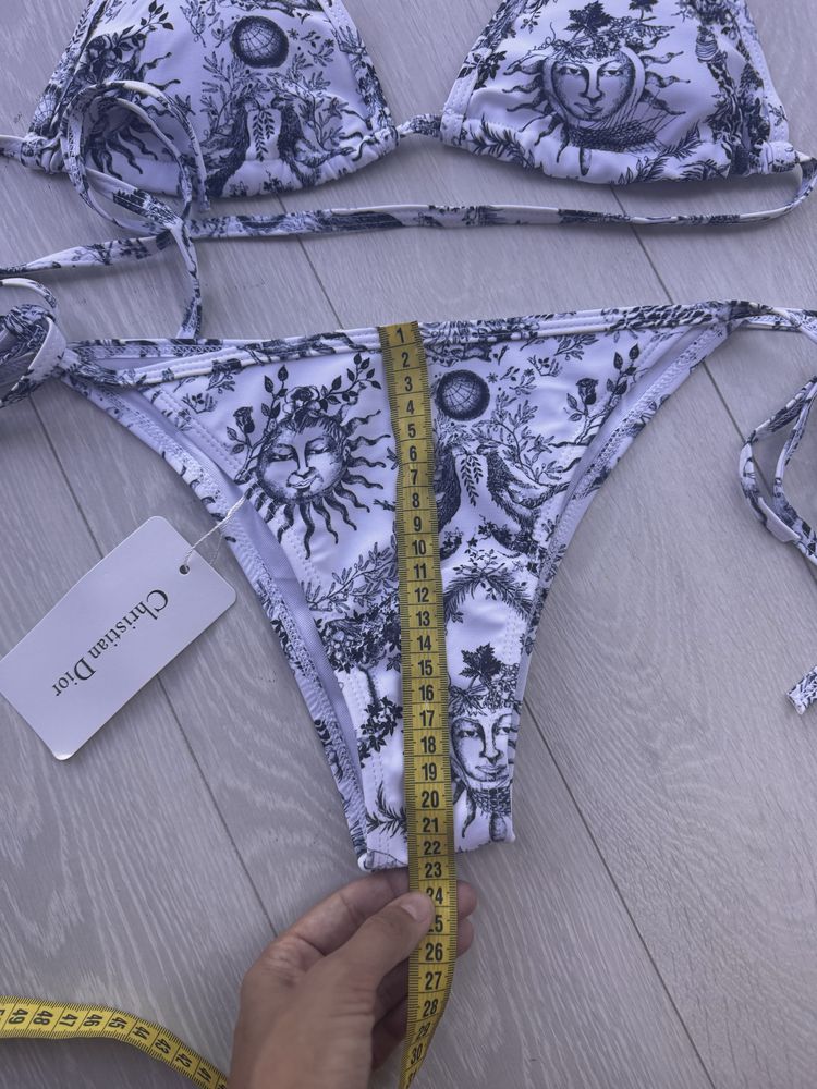 Продам купальник Christian Dior