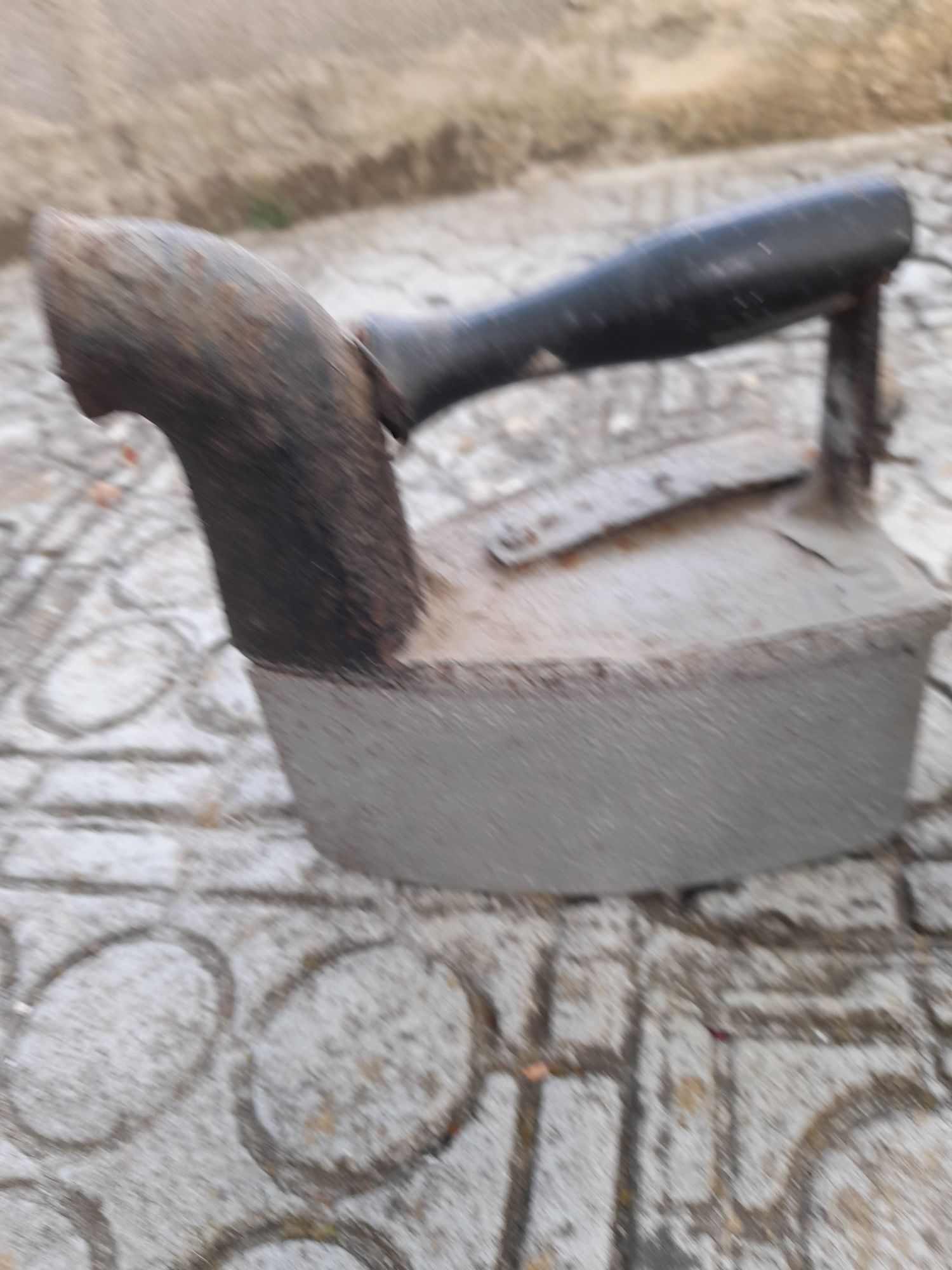 Ferros antigos  tenho 2