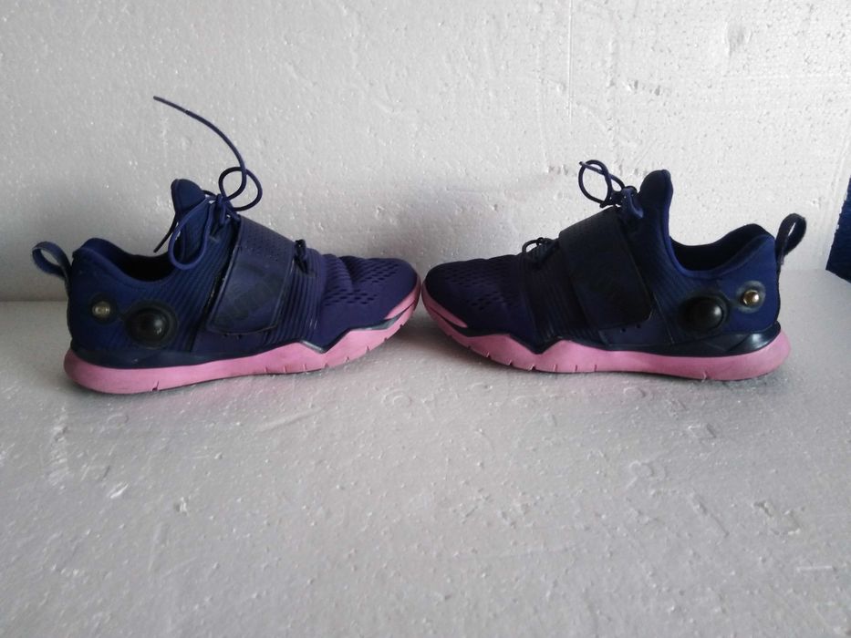 Sapatilhas Reebok Pump 37
