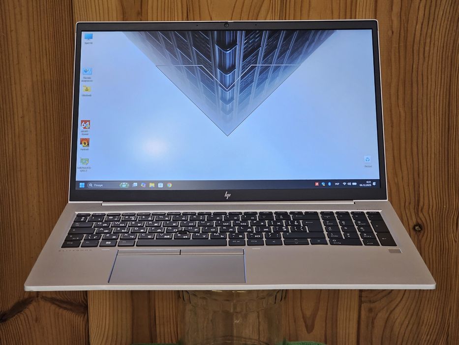Hp EliteBook 855 G8 15.6"/Ryzen 3 PRO 5450U/RAM 16GB/SSD 256GB
