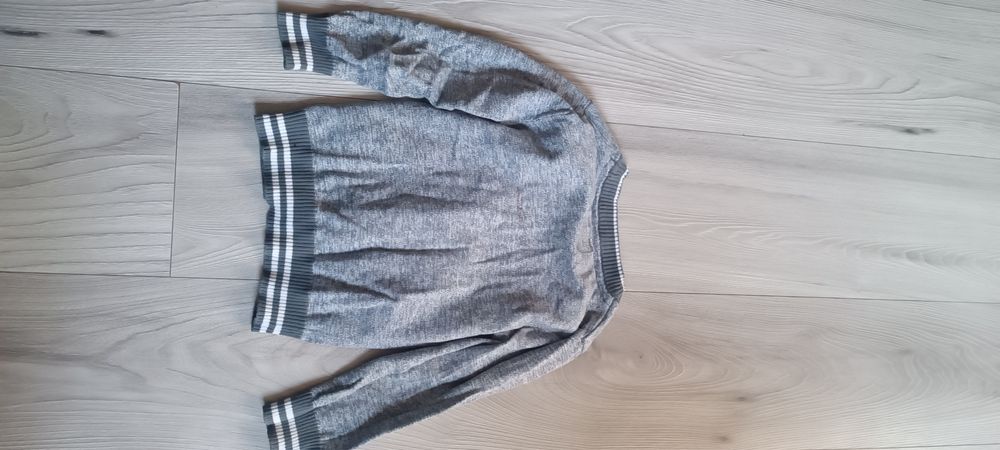 Sweterek dla chłopca 104