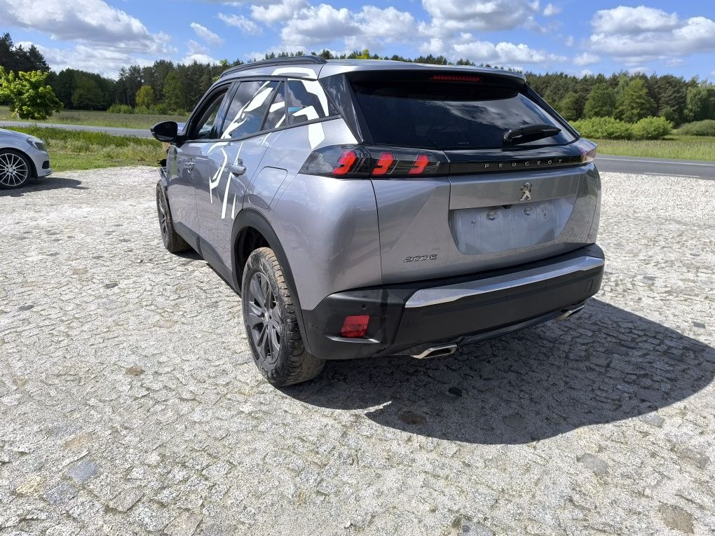 Peugeot 2008 1,2 130 km uszkodzony