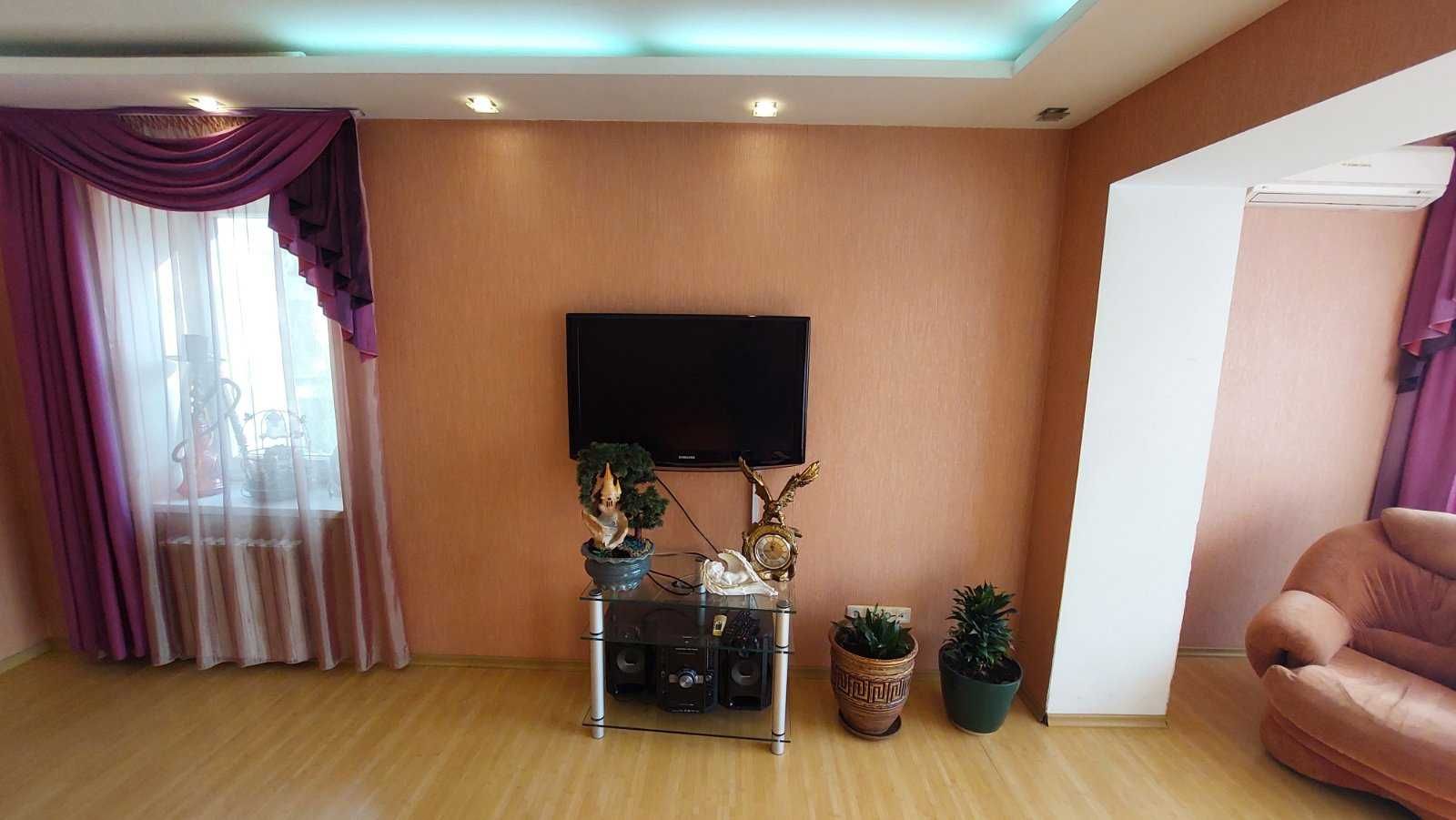 Продам 3-кім.квартиру 98 кв.м на 3повер. вул.Добровольського/Амазонка!