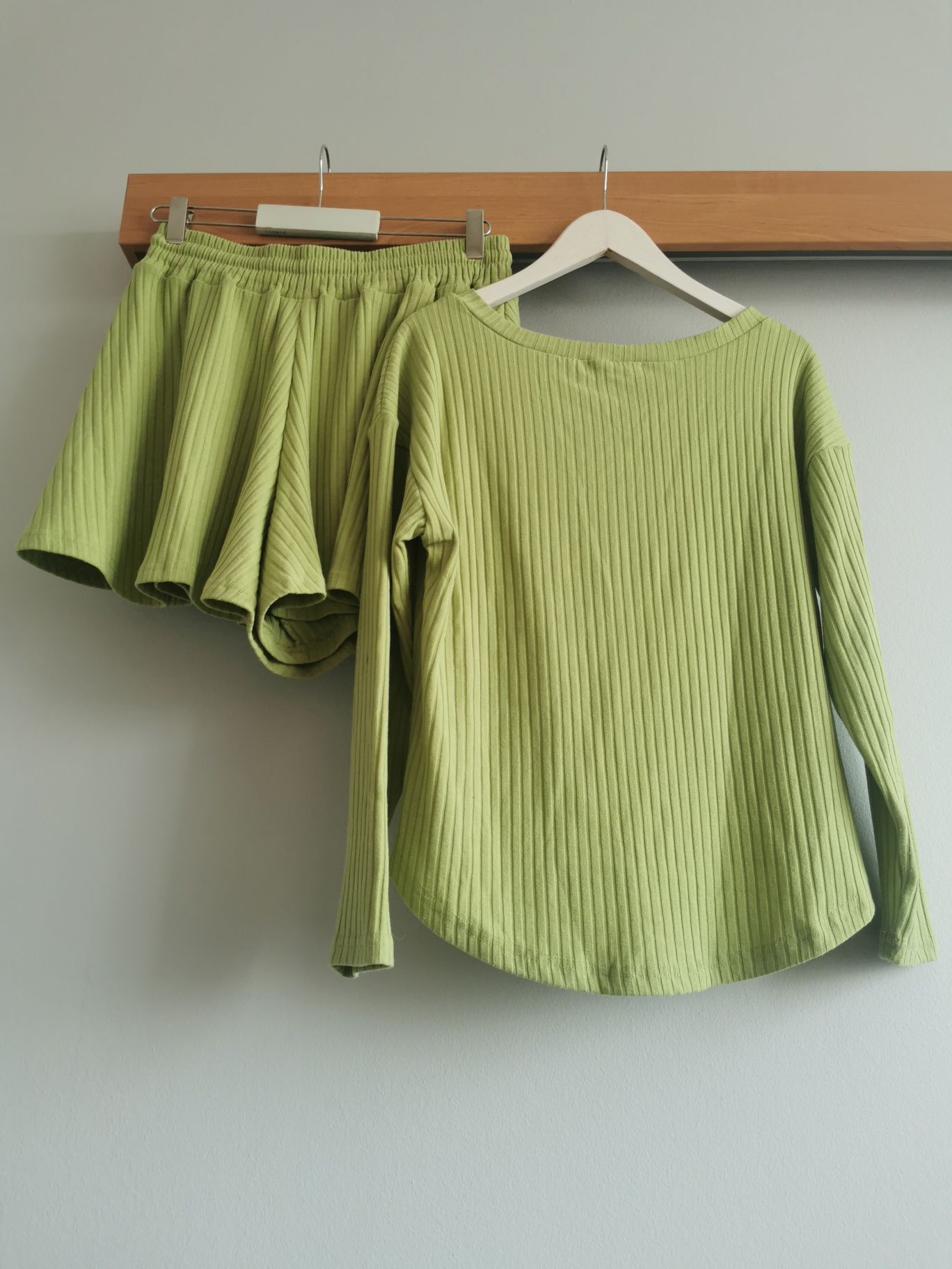 Zielony limonkowy komplet zestaw bawełna szorty M green set basic