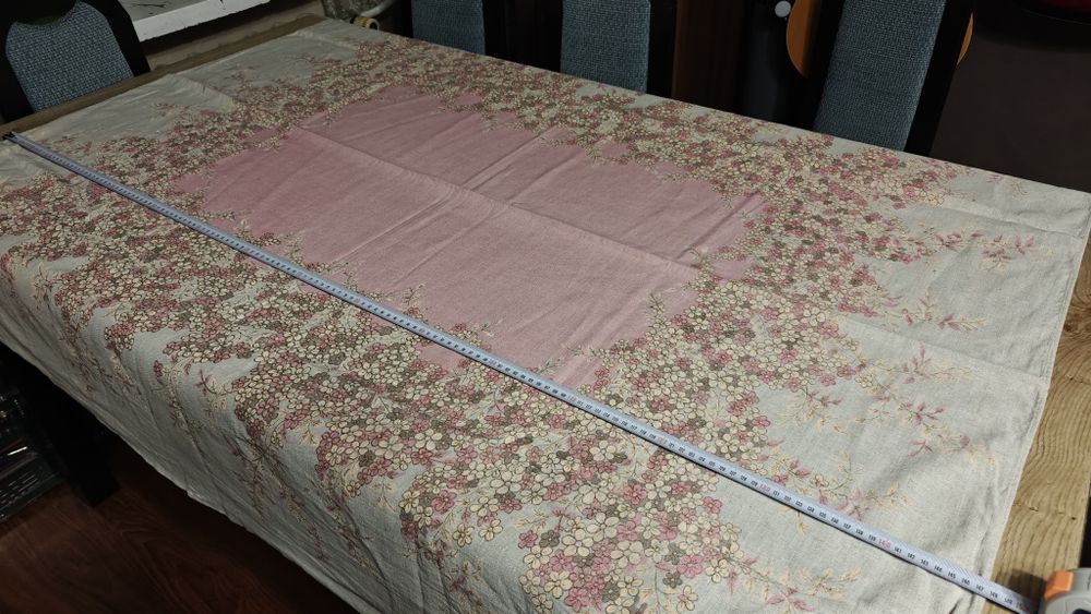 6 różnych obrusów