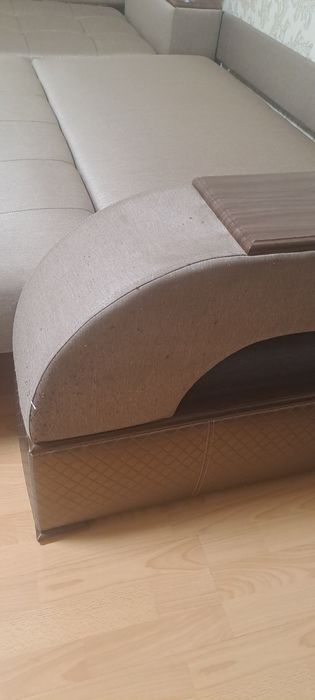 Кутовий розкладний диван